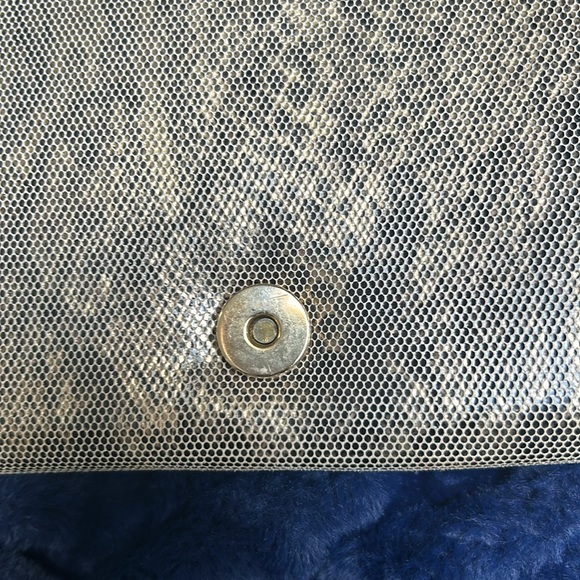 Stuart Weitzman Vintage Gold Evening Shoulder Bag - Picture 7 of 11